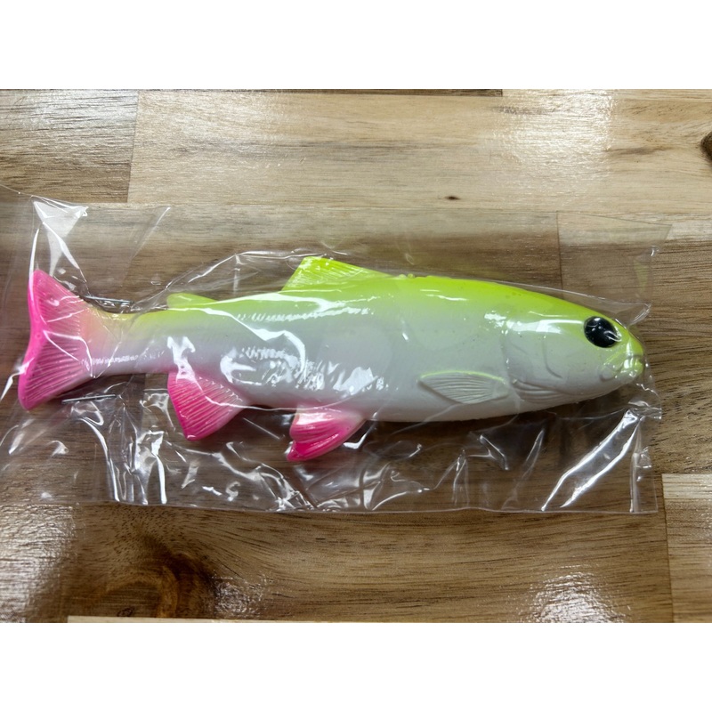 HUDDLESTON DELUXE 6″ HOLLOW BODY SWIMBAIT